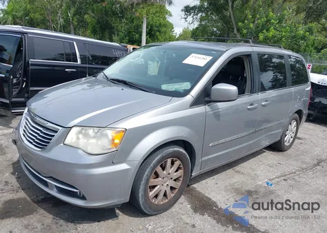 2013 Chrysler Town & Country Touring z USA, uszkodzony, nr VIN 2C4RC1BGXDR665255